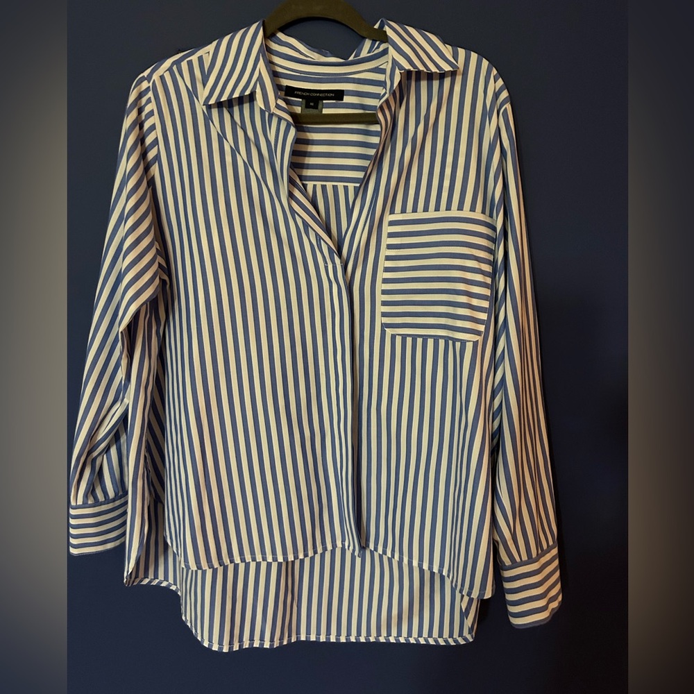 🤩 French Connection blue &white Striped Button Down Shirt